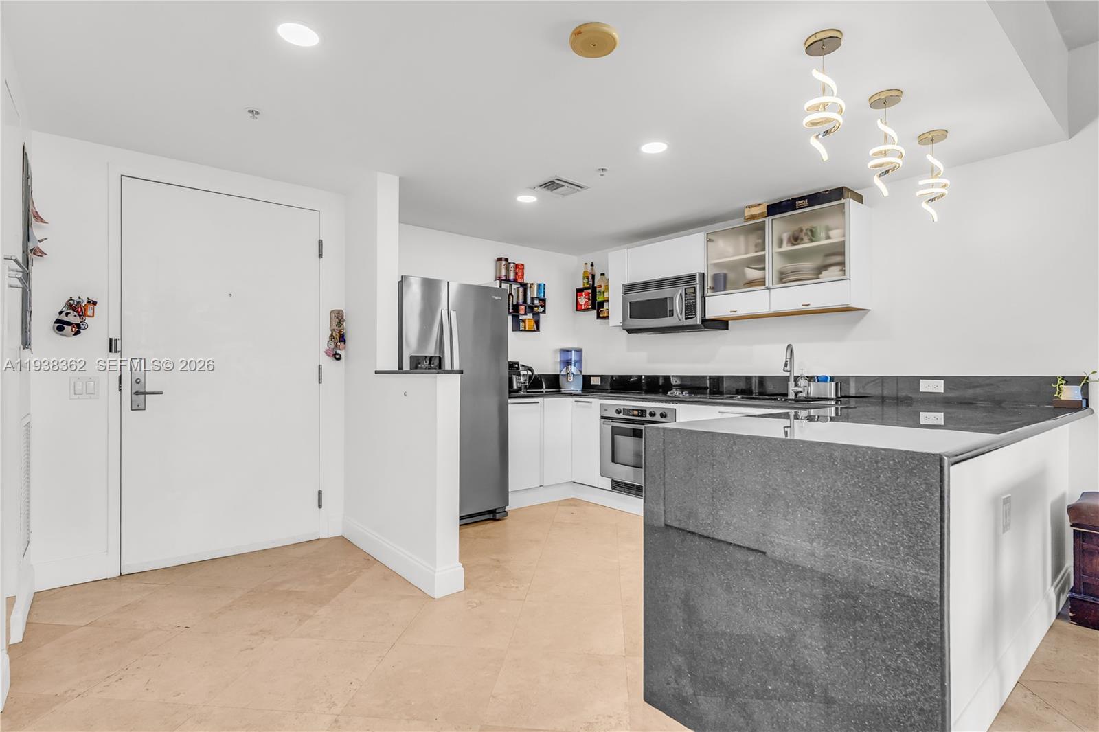 7929 West Dr #702 North Bay Village, FL 33141