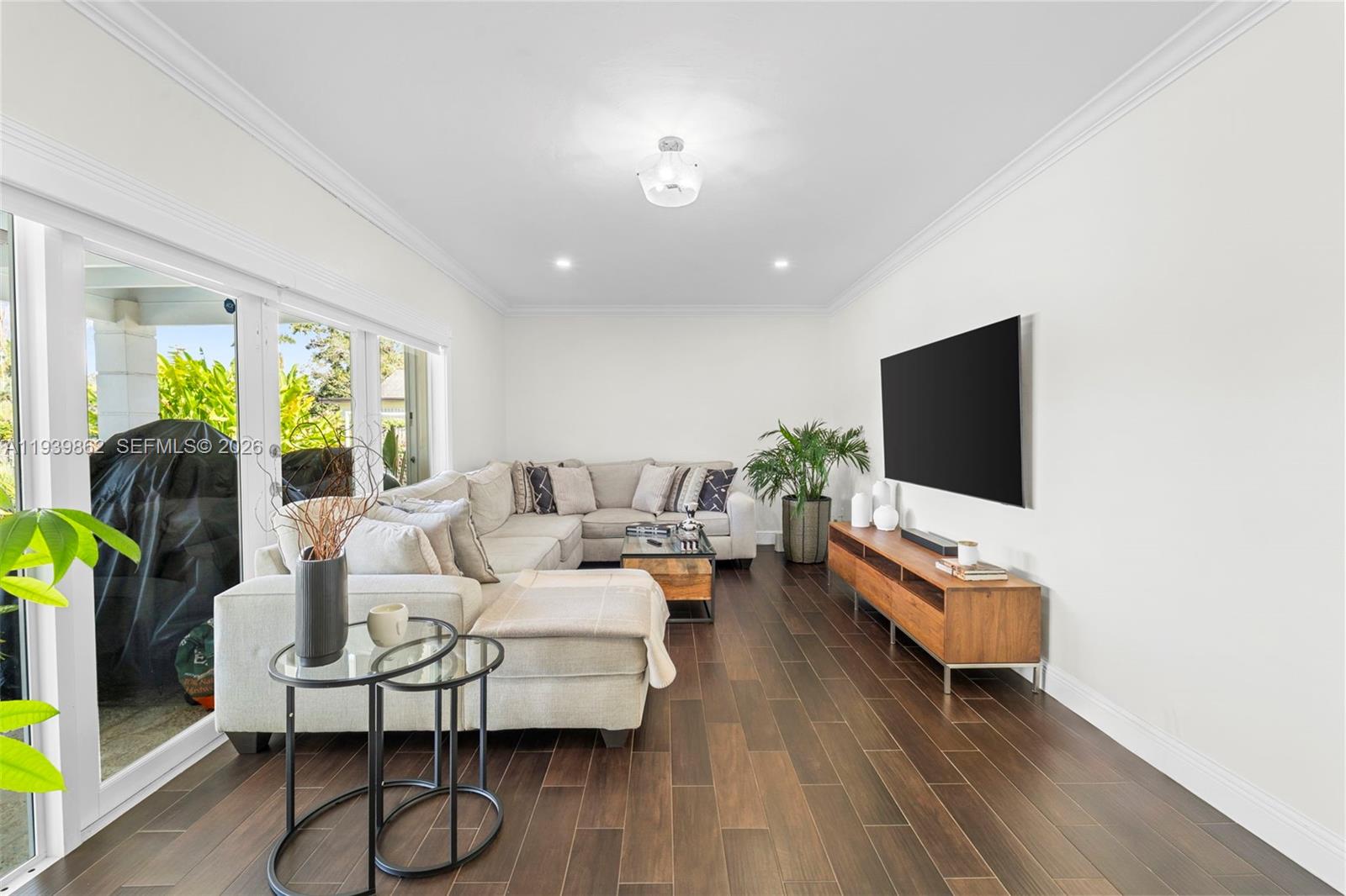 7221 SW 110th Ter Pinecrest, FL 33156