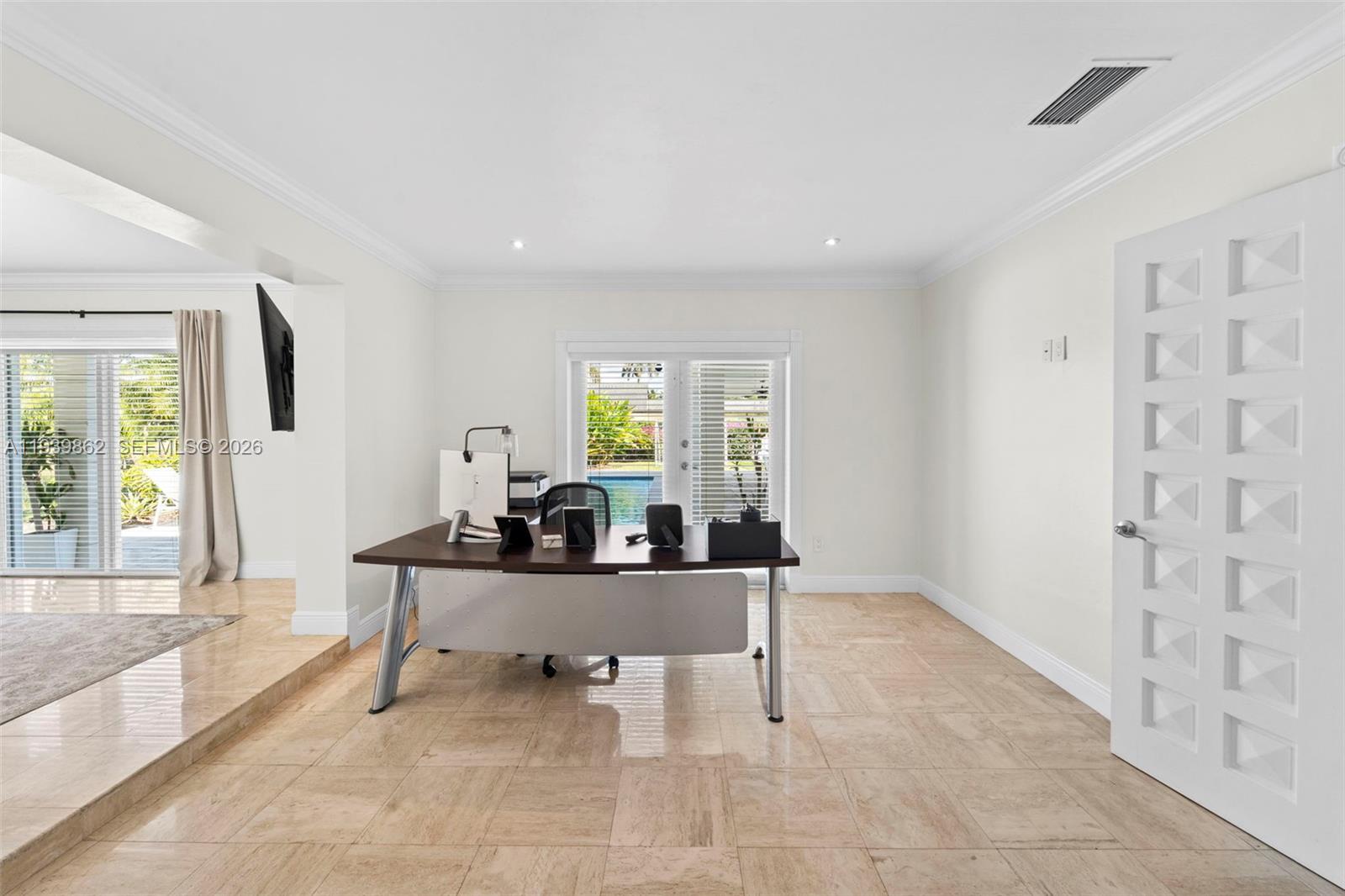 7221 SW 110th Ter Pinecrest, FL 33156