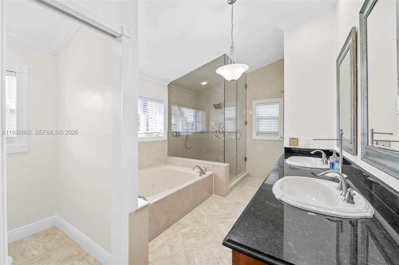 7221 SW 110th Ter Pinecrest, FL 33156