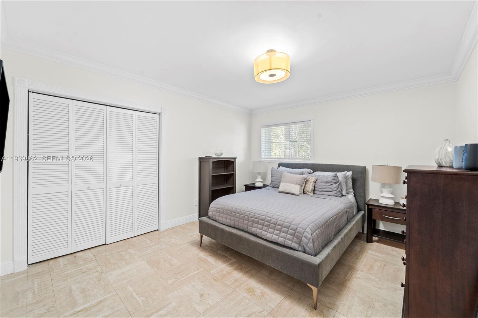 7221 SW 110th Ter Pinecrest, FL 33156