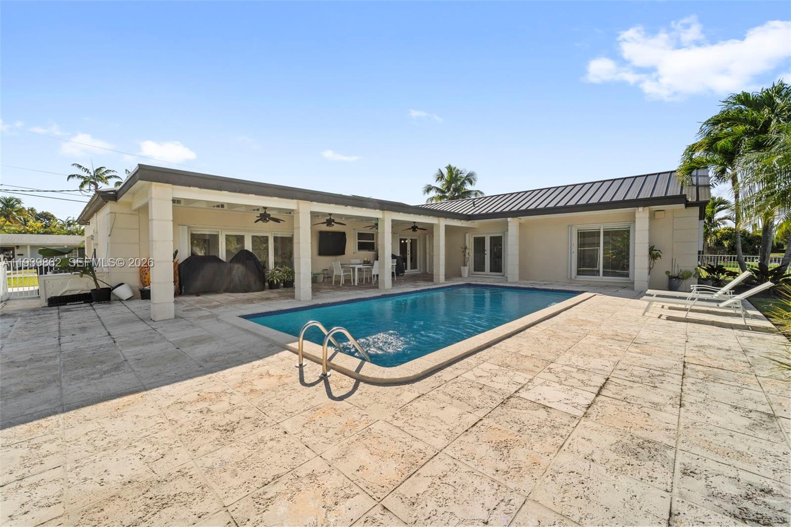 7221 SW 110th Ter Pinecrest, FL 33156