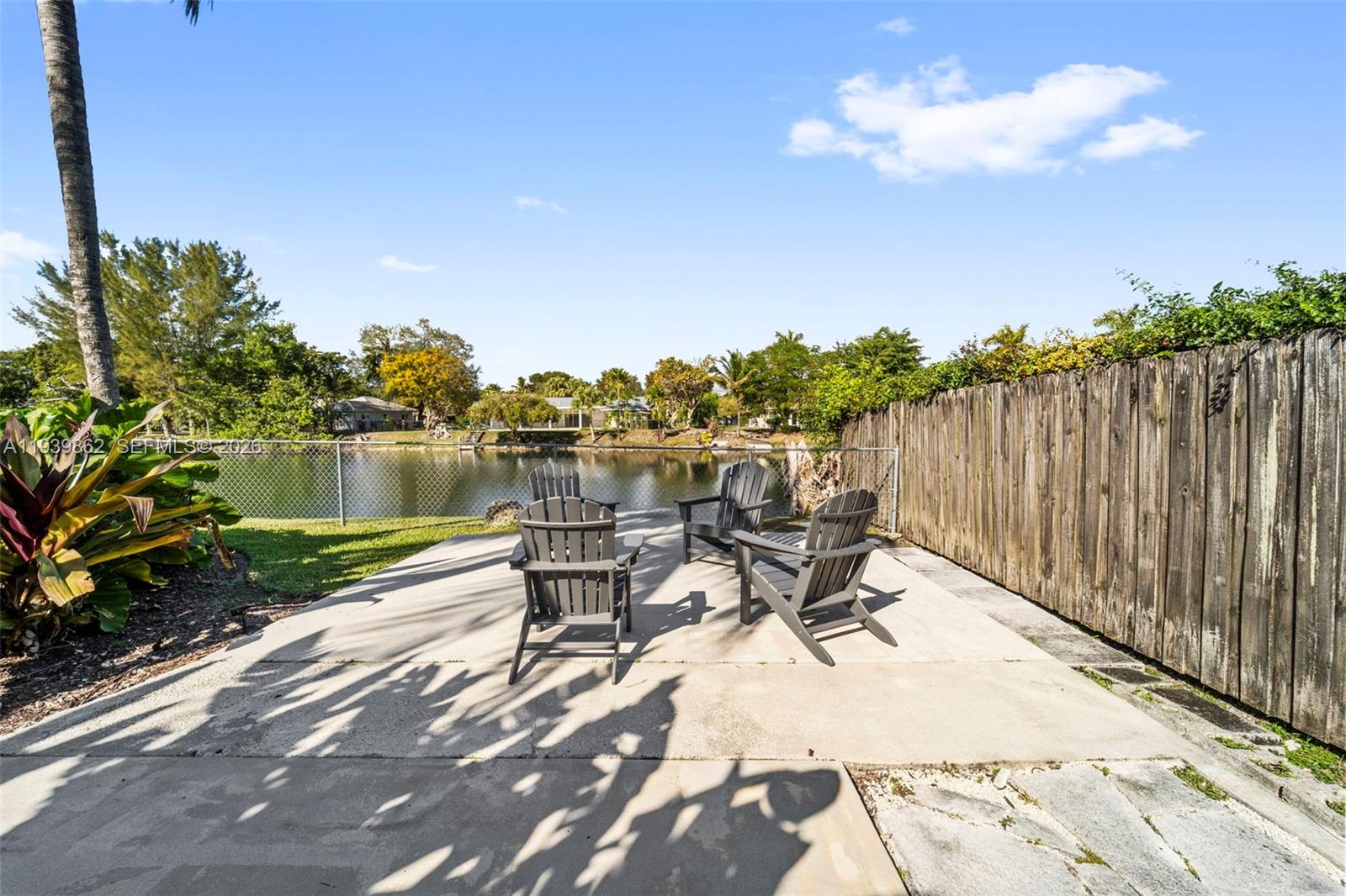 7221 SW 110th Ter Pinecrest, FL 33156