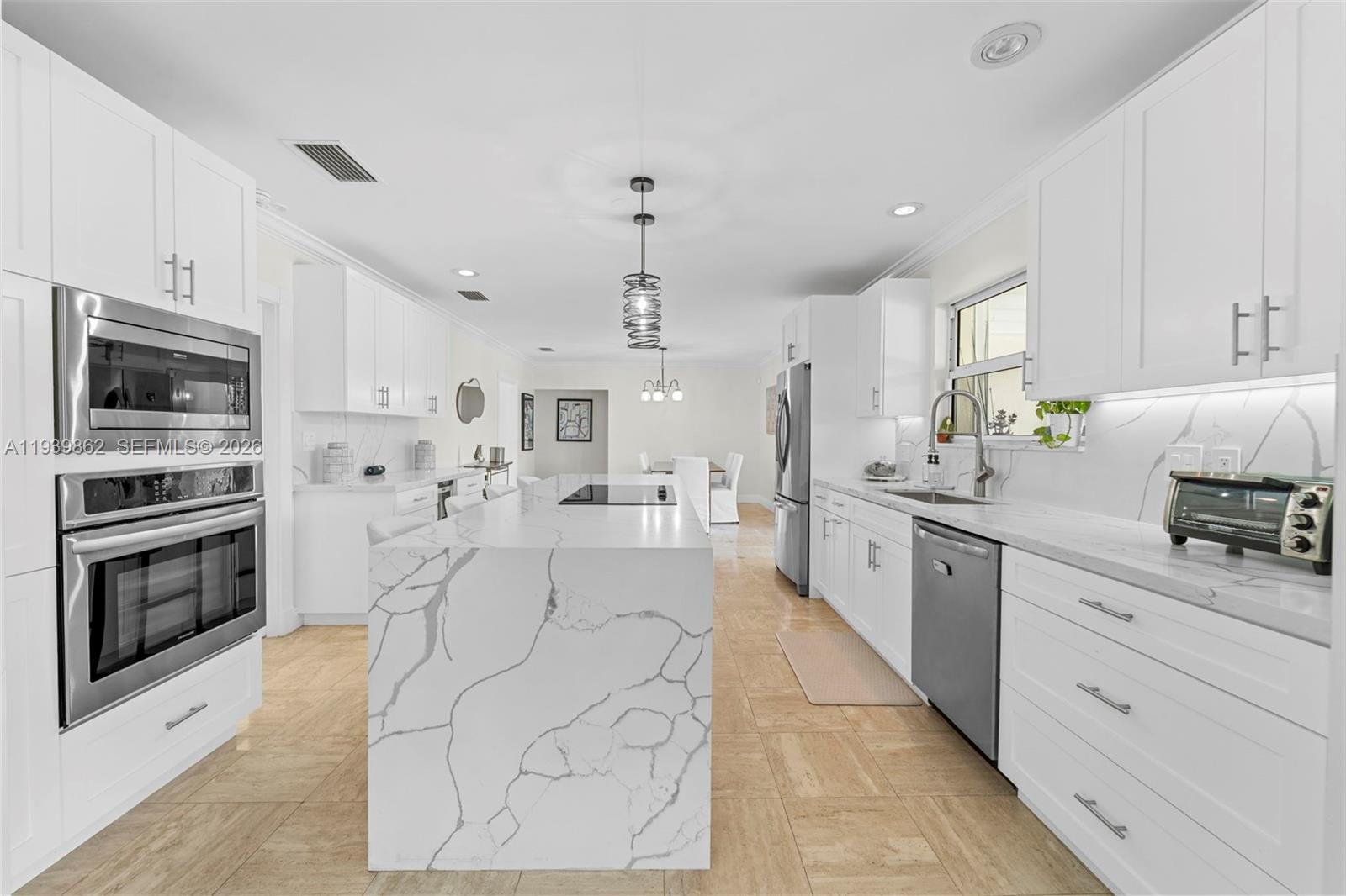 7221 SW 110th Ter Pinecrest, FL 33156