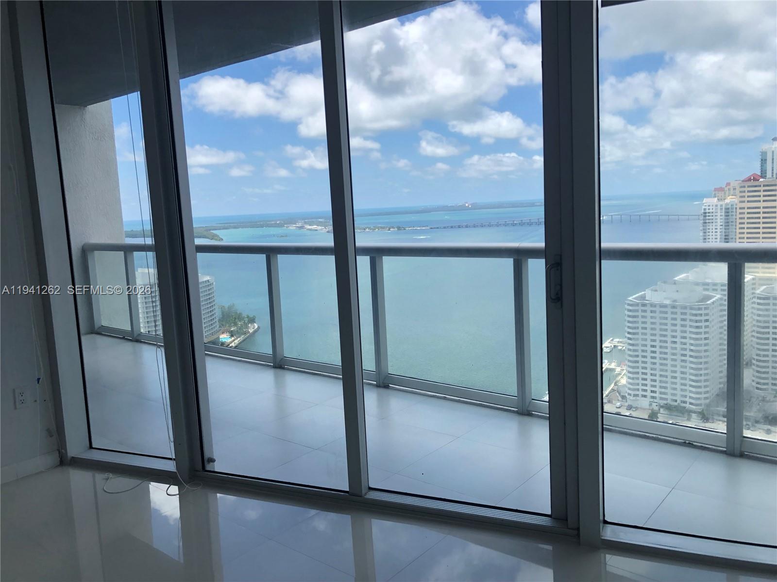 495 Brickell Ave #3507