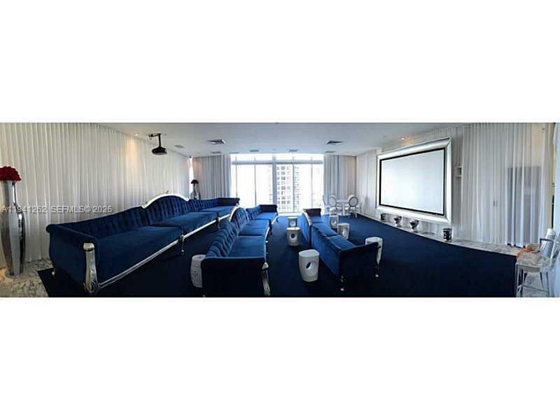 image Icon Brickell T220