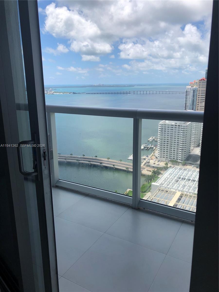 image Icon Brickell T22