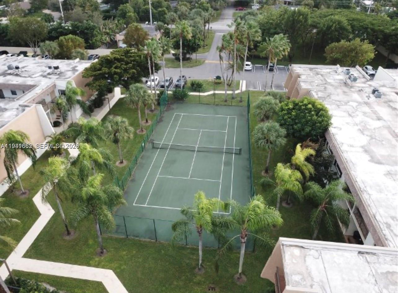 8261 SW 128th St #202 Pinecrest, FL 33156