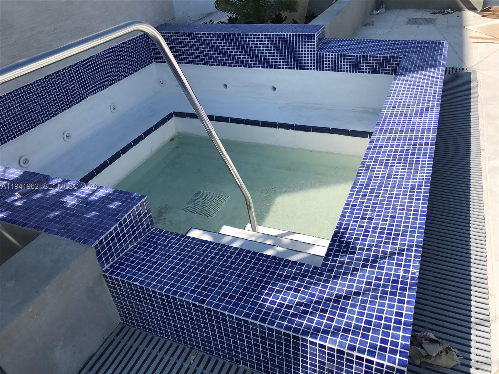 image Brickell Ten Condo11