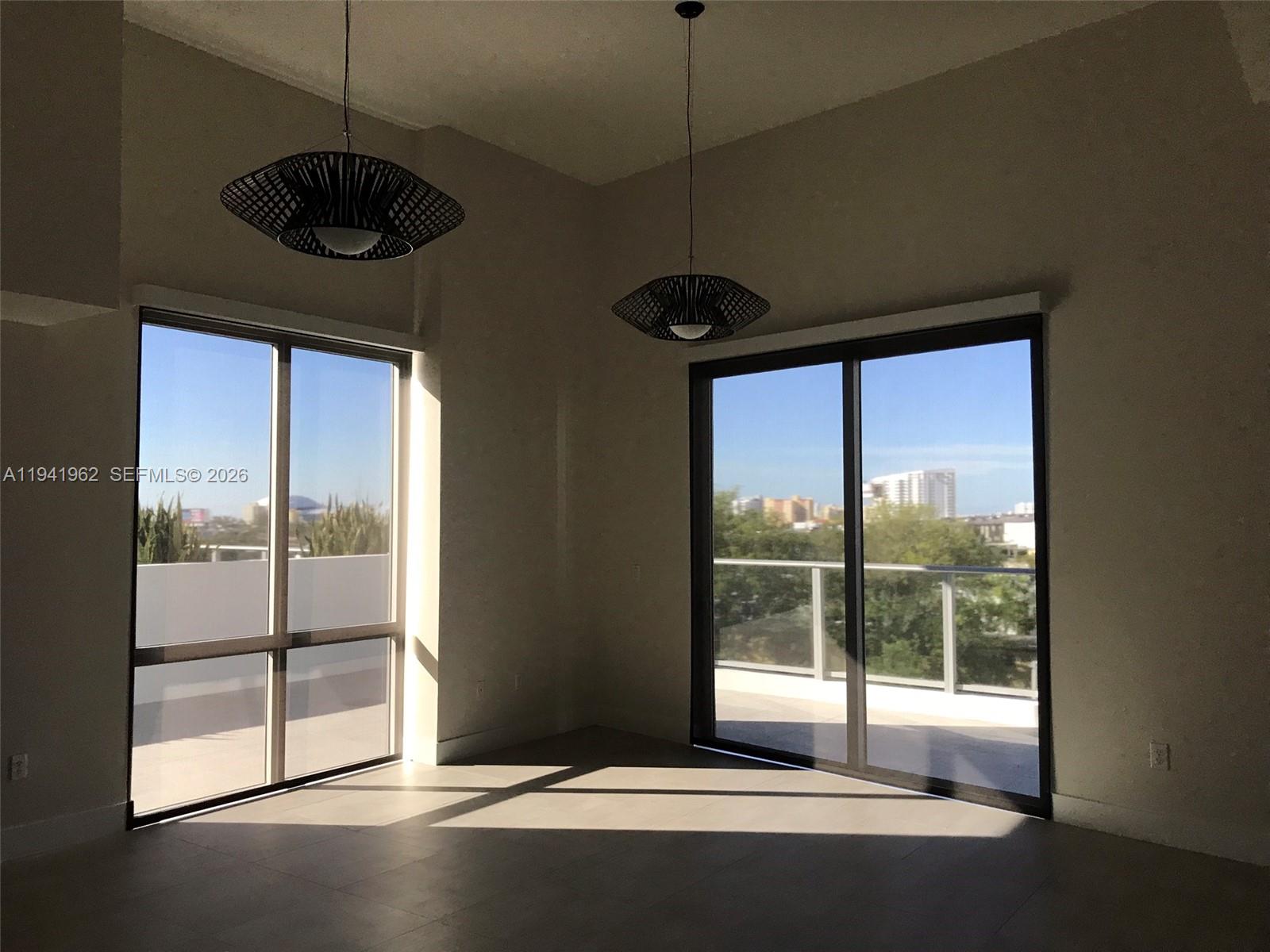 image Brickell Ten Condo39