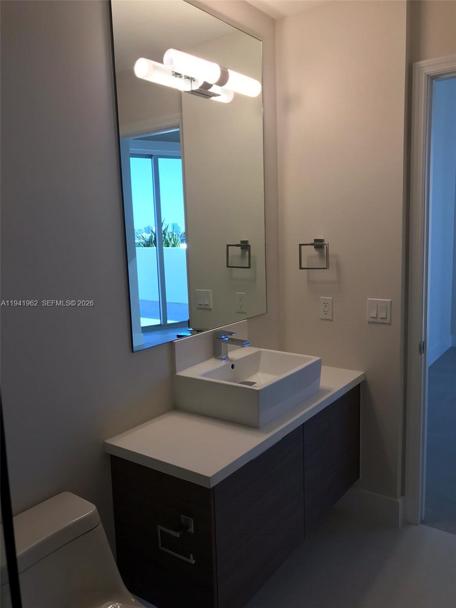 image Brickell Ten Condo46