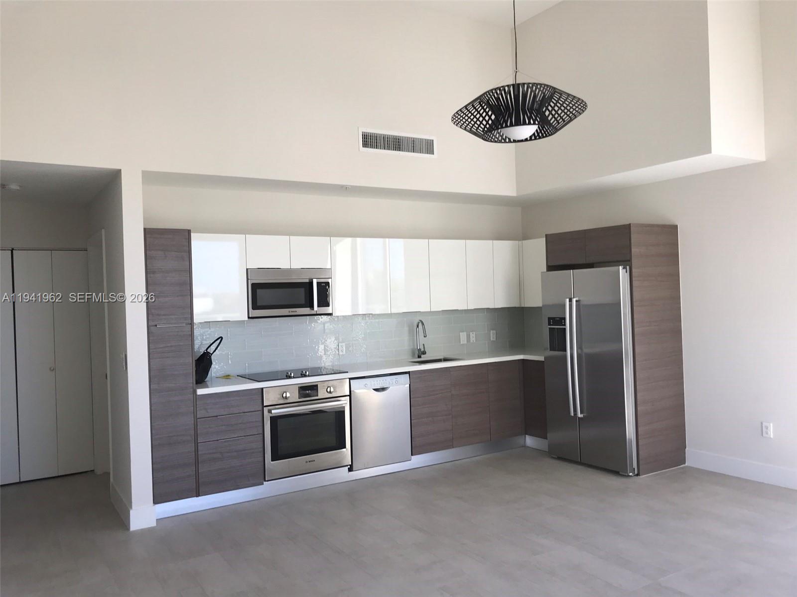 image Brickell Ten Condo74