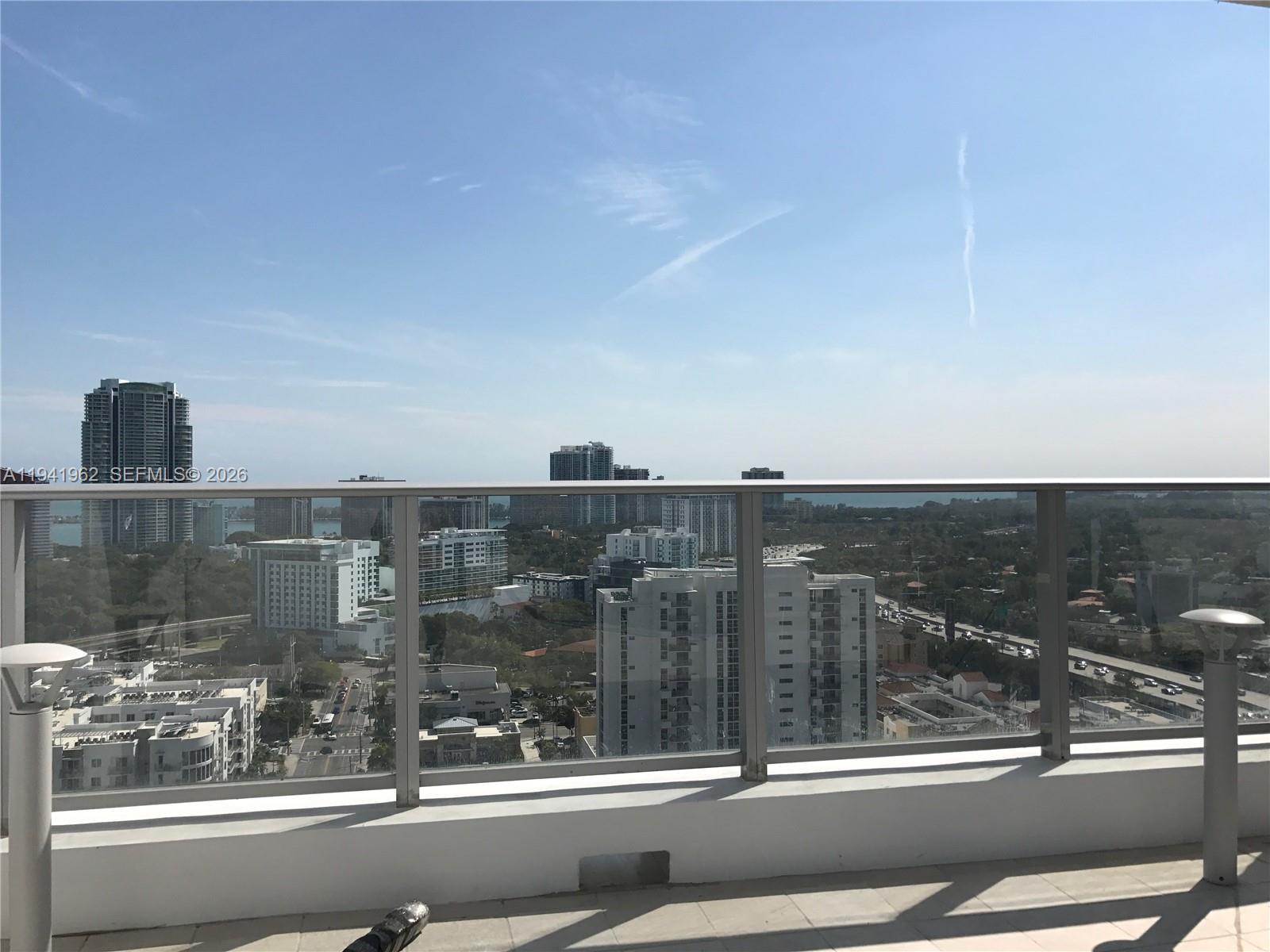 image Brickell Ten Condo8