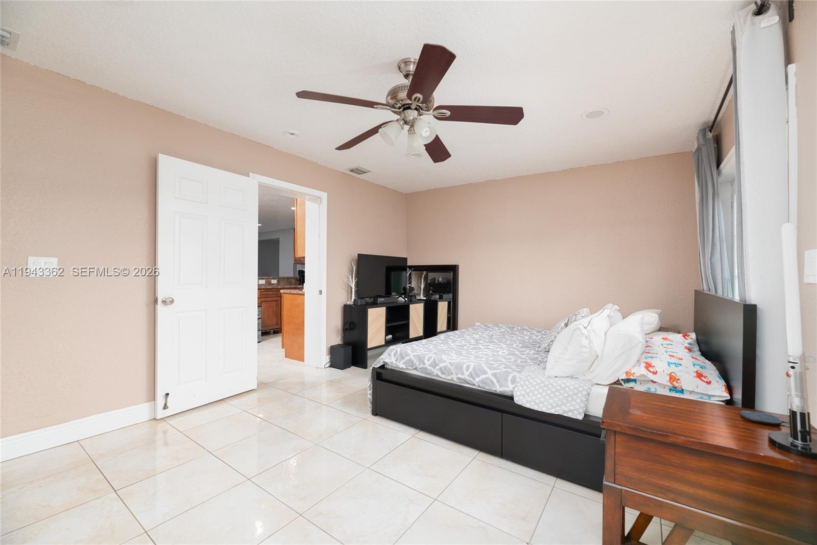 1417 SW 48th Ave Fort Lauderdale, FL 33317