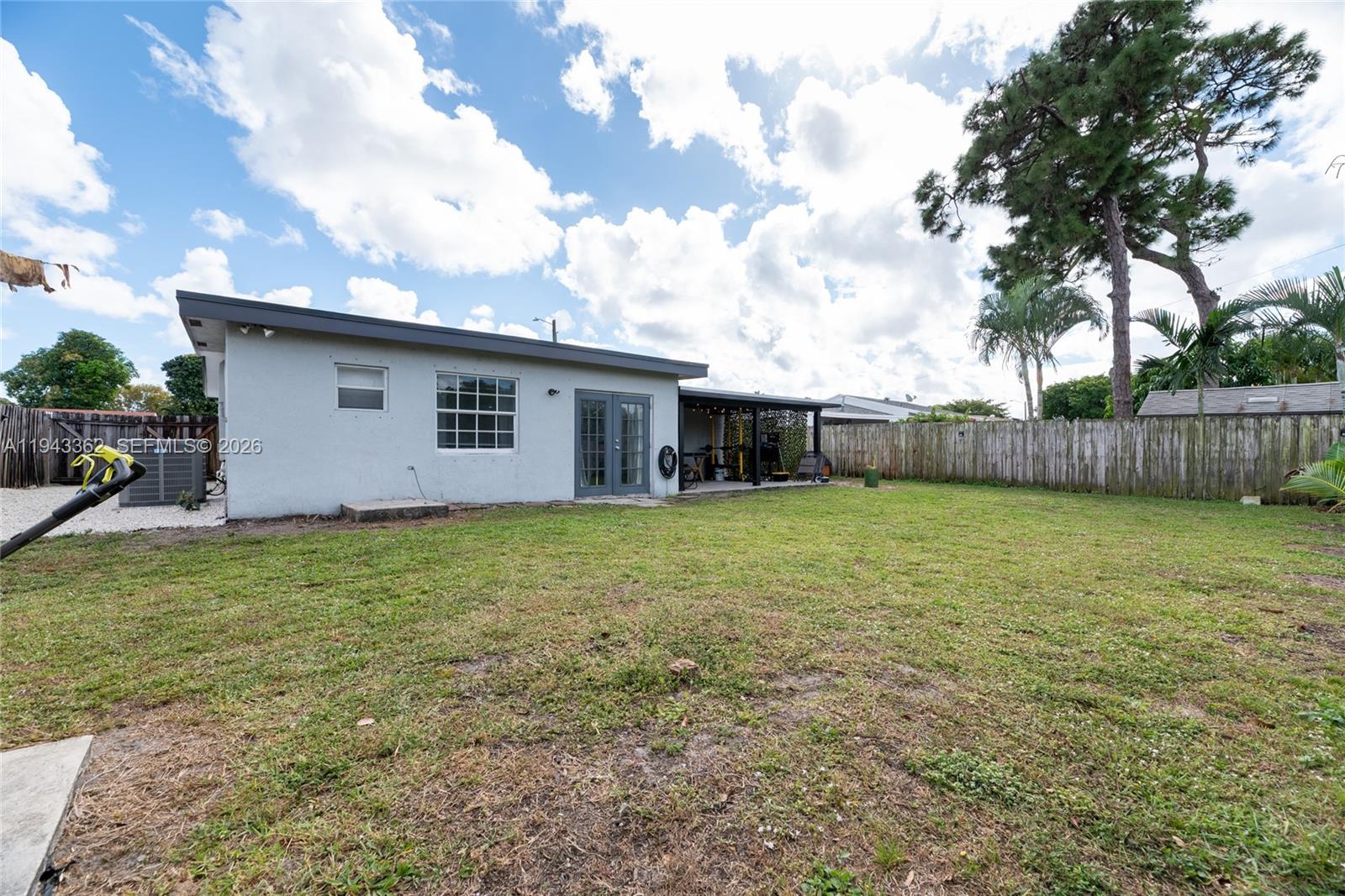 1417 SW 48th Ave Fort Lauderdale, FL 33317