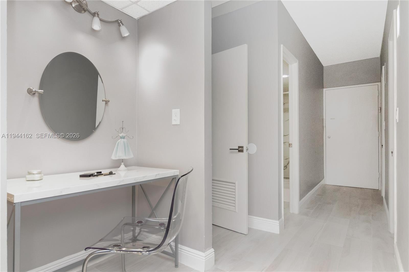 19370 Collins Ave #227 Sunny Isles Beach, FL 33160