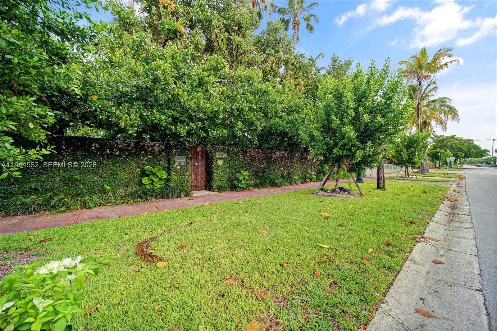 1244 Michigan Ave Miami Beach, FL 33139