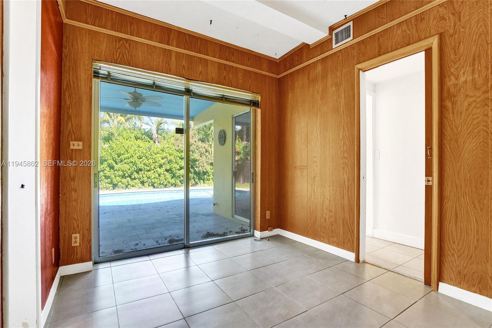 2069 NE 196th Ter North Miami Beach, FL 33179