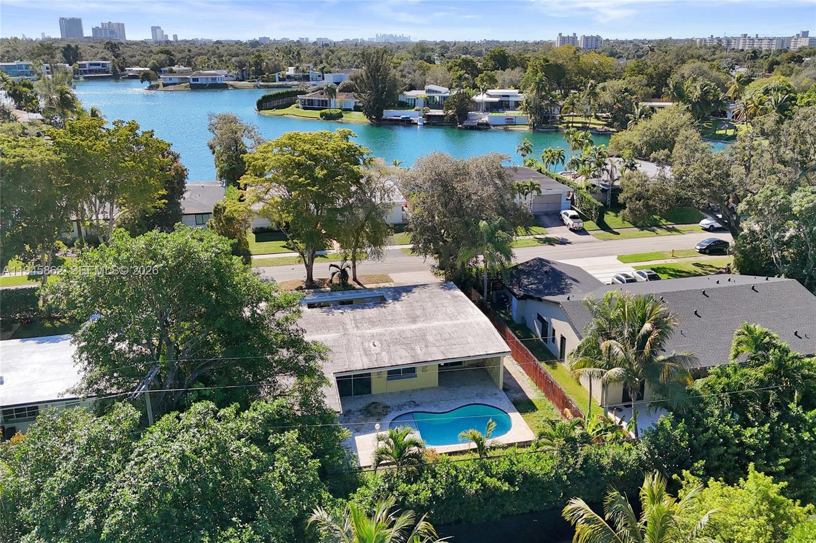 2069 NE 196th Ter North Miami Beach, FL 33179