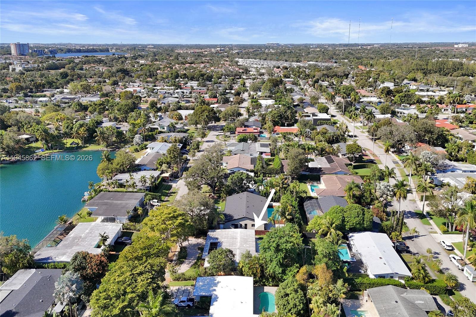 2069 NE 196th Ter North Miami Beach, FL 33179