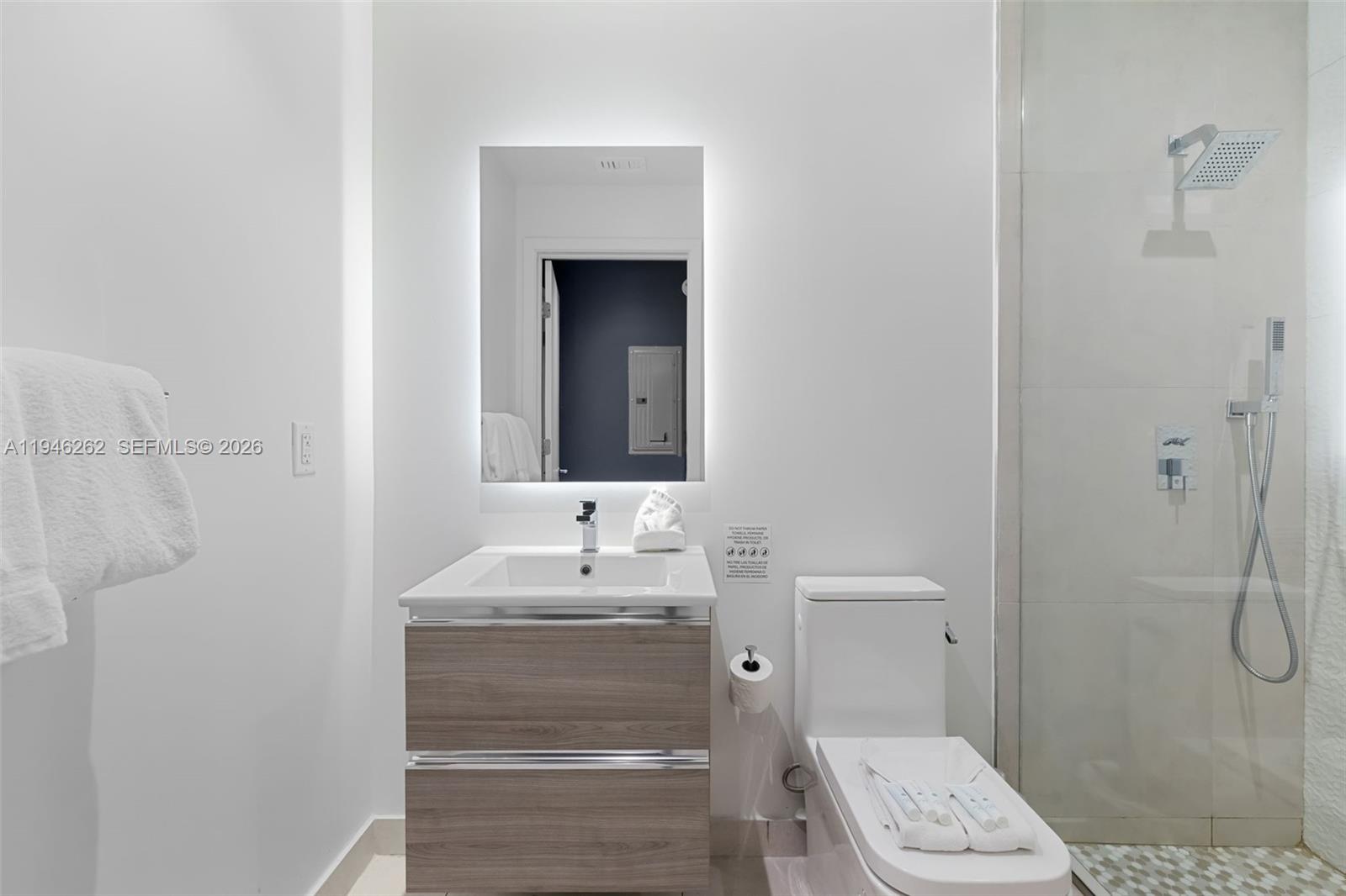 239 SW 9th St #2303 Miami, FL 33130