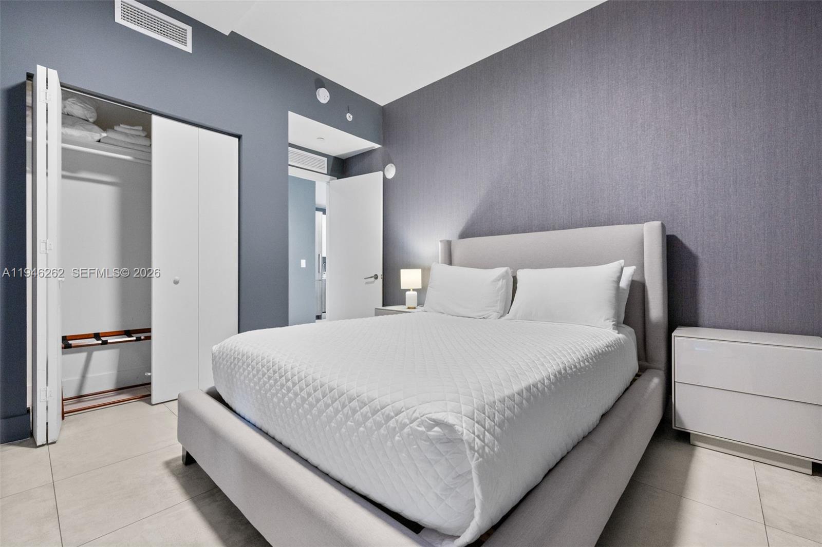 239 SW 9th St #2303 Miami, FL 33130