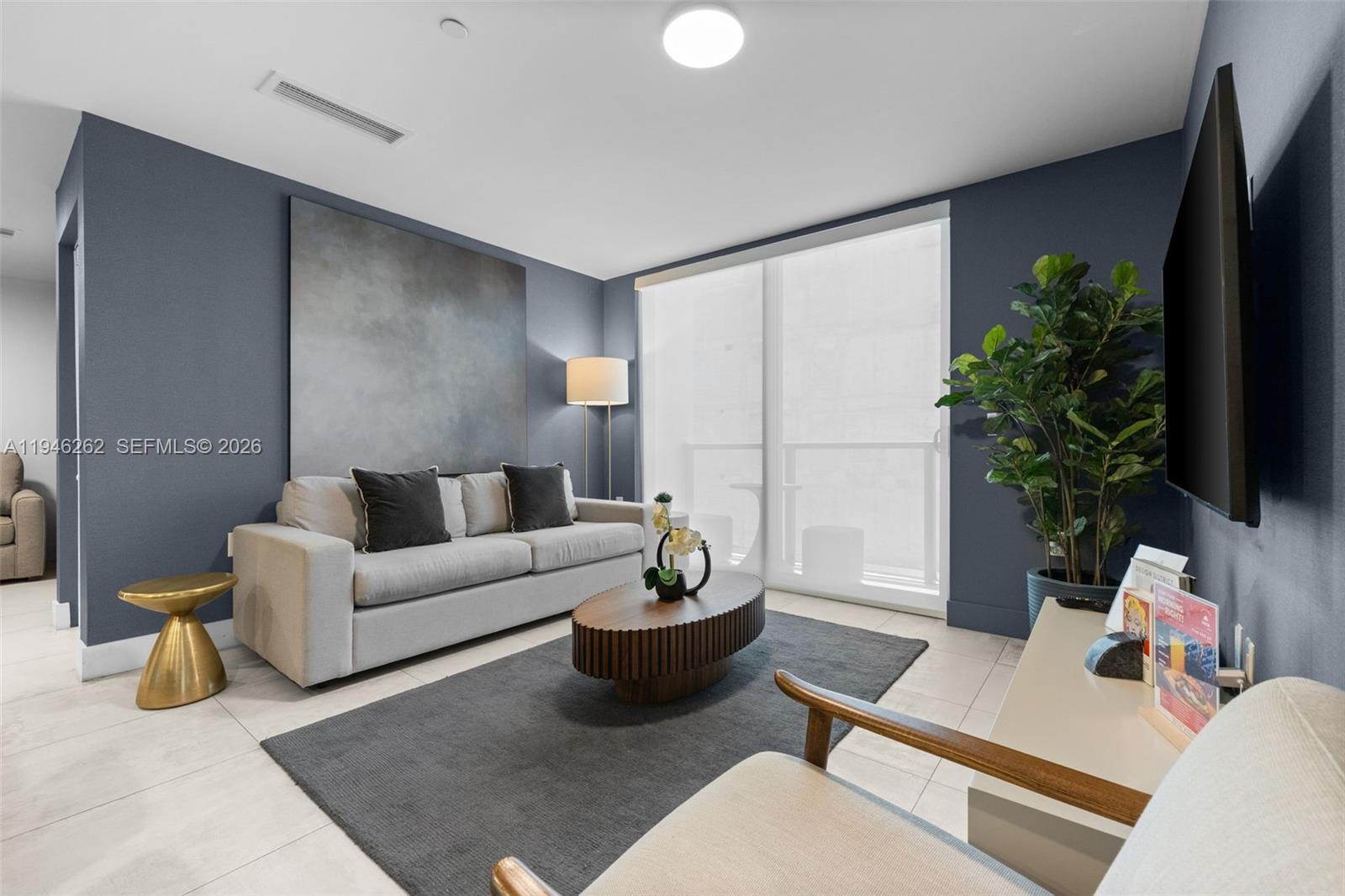 239 SW 9th St #2303 Miami, FL 33130