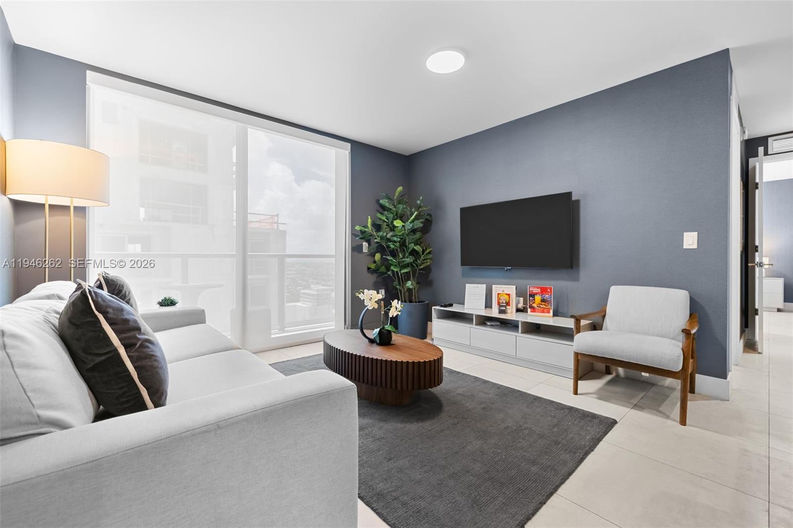 239 SW 9th St #2303 Miami, FL 33130