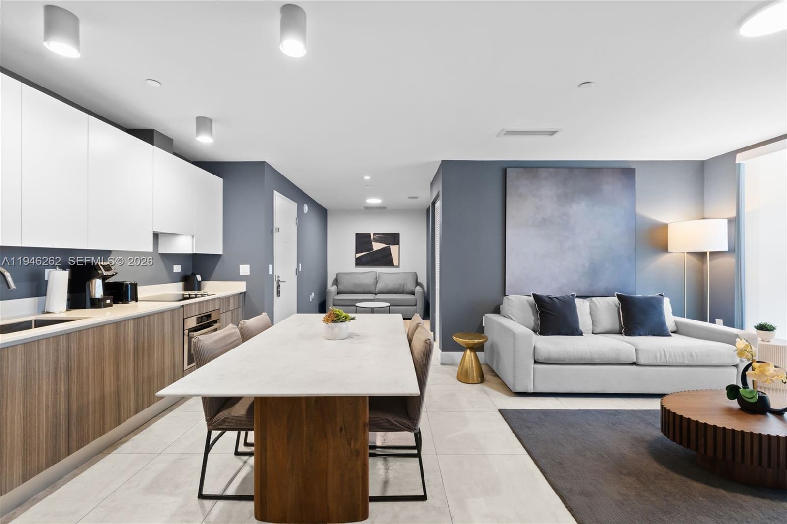 239 SW 9th St #2303 Miami, FL 33130