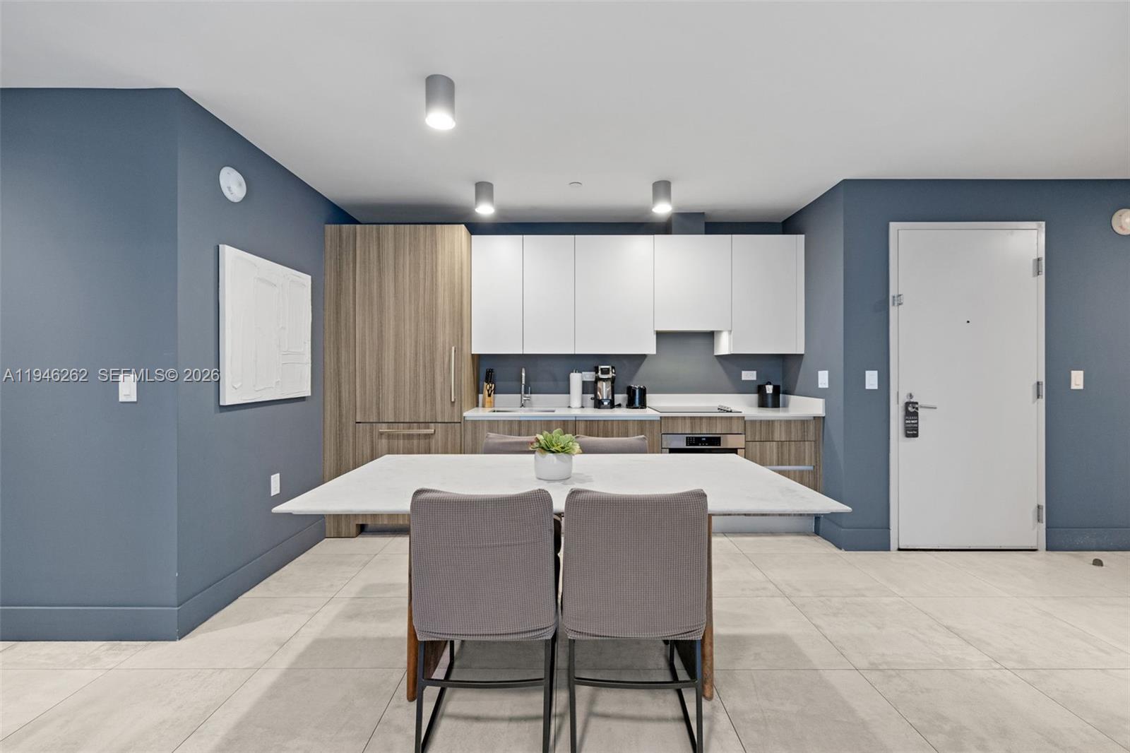 239 SW 9th St #2303 Miami, FL 33130