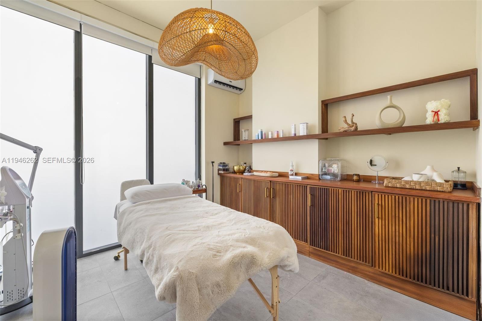 239 SW 9th St #2303 Miami, FL 33130