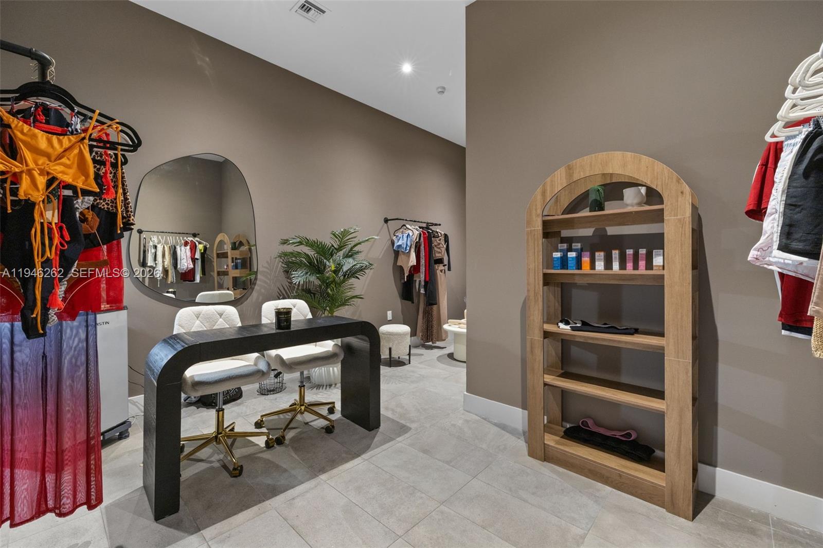 239 SW 9th St #2303 Miami, FL 33130