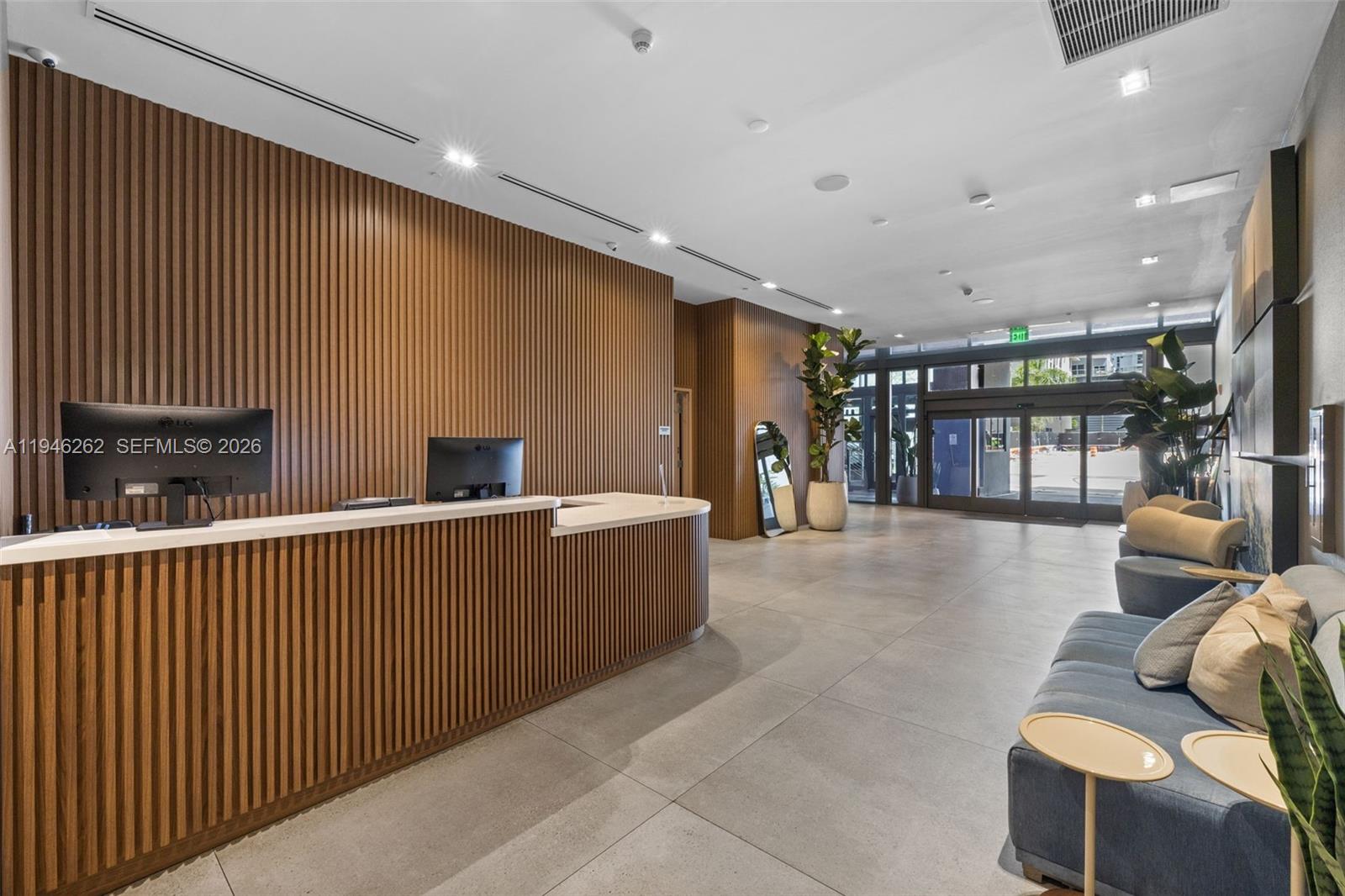 239 SW 9th St #2303 Miami, FL 33130