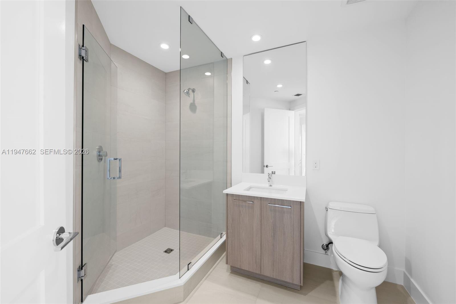 153 N Seabreeze Blvd #1905 Fort Lauderdale, FL 33304