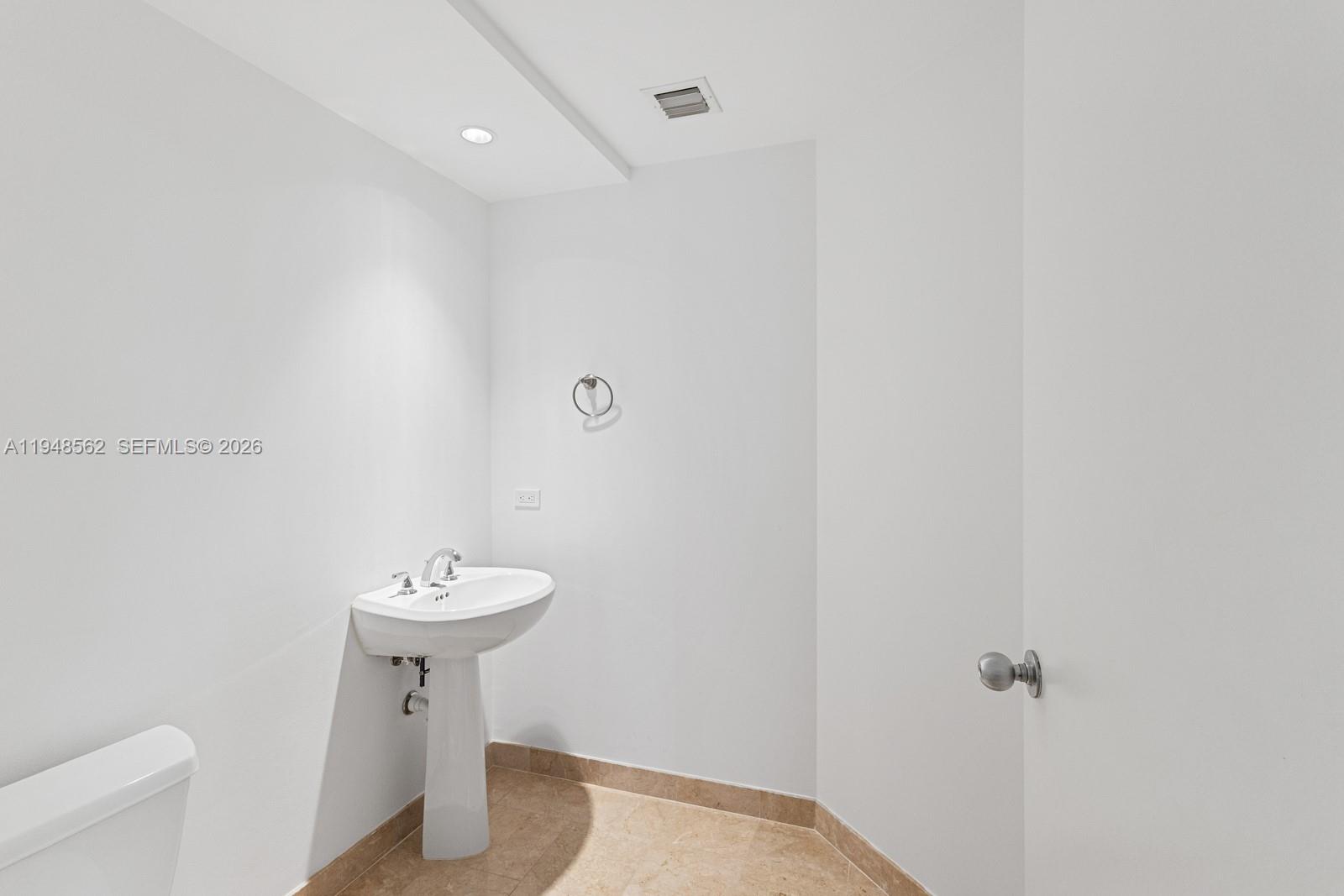 image Courts Brickell Key8