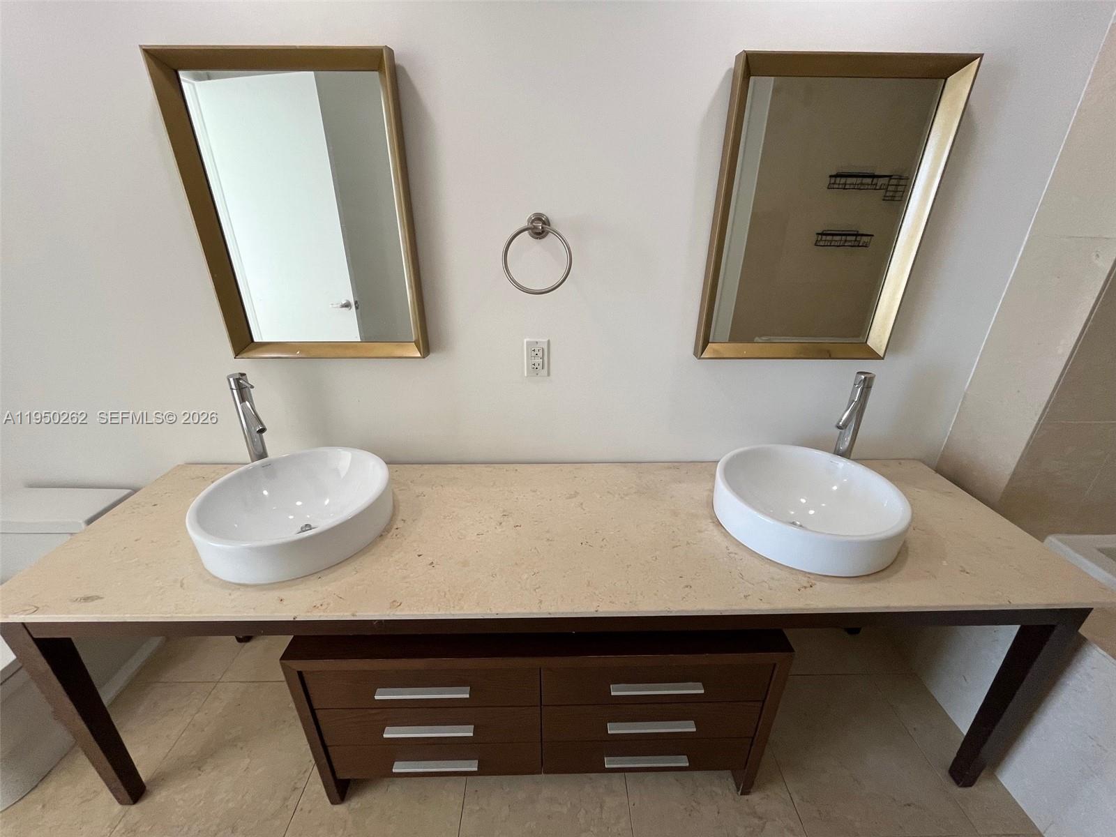 image Icon Brickell II5