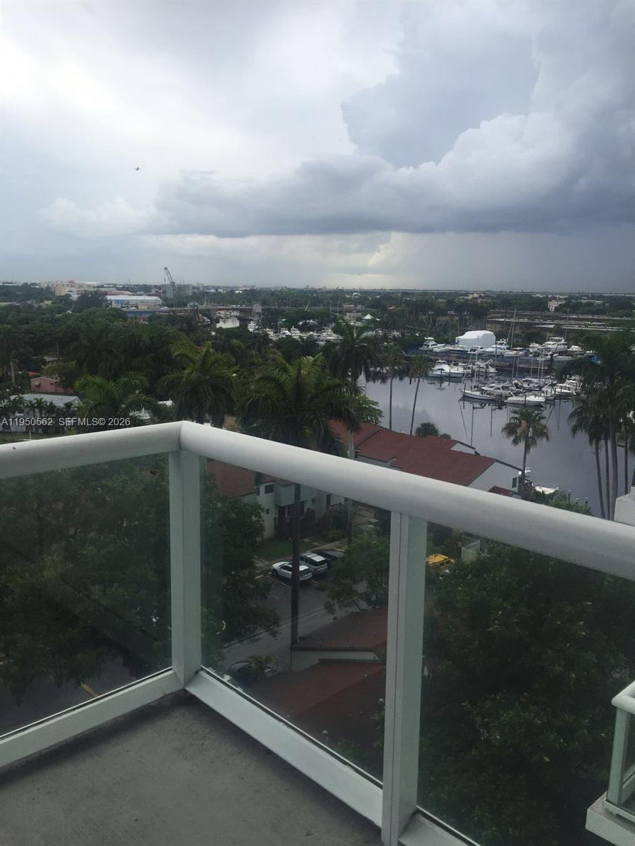 1861 NW S Riv Dr #1002 Miami, FL 33125