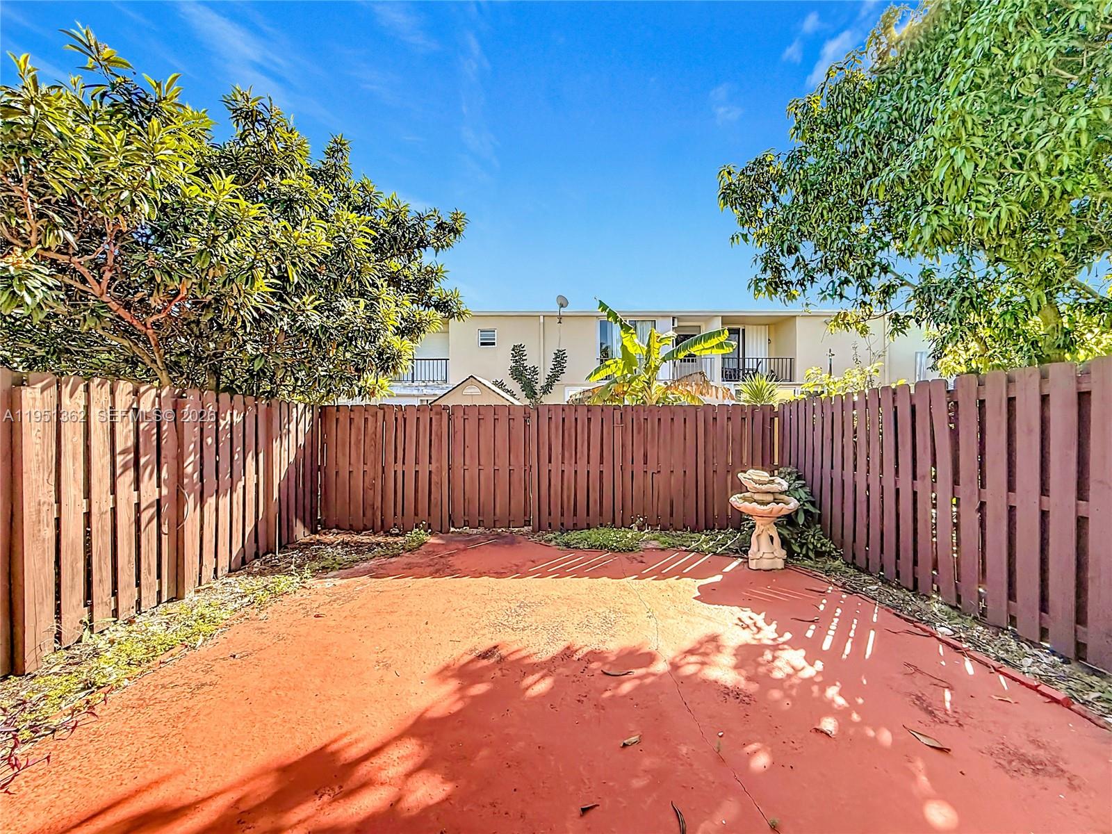 2412 NE 11th St #160 Hallandale Beach, FL 33009