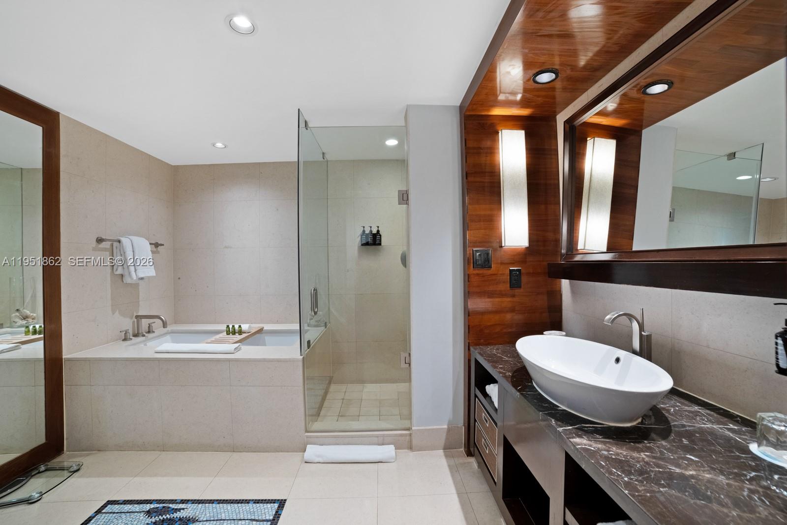 6801 Collins Ave #705 Miami Beach, FL 33141