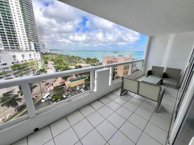 1717 N Bayshore Dr #A-1450 Miami, FL 33132