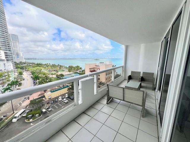 1717 N Bayshore Dr #A-1450 Miami, FL 33132