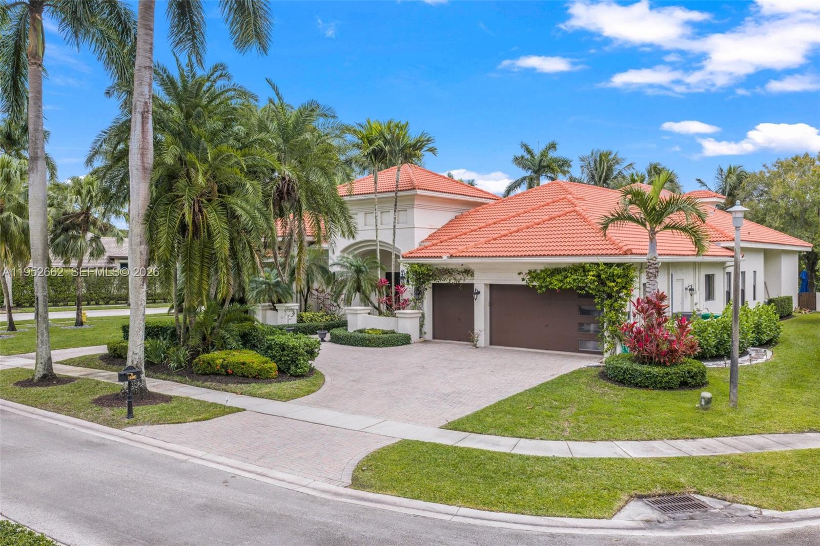 10502 Kestrel St Plantation, FL 33324
