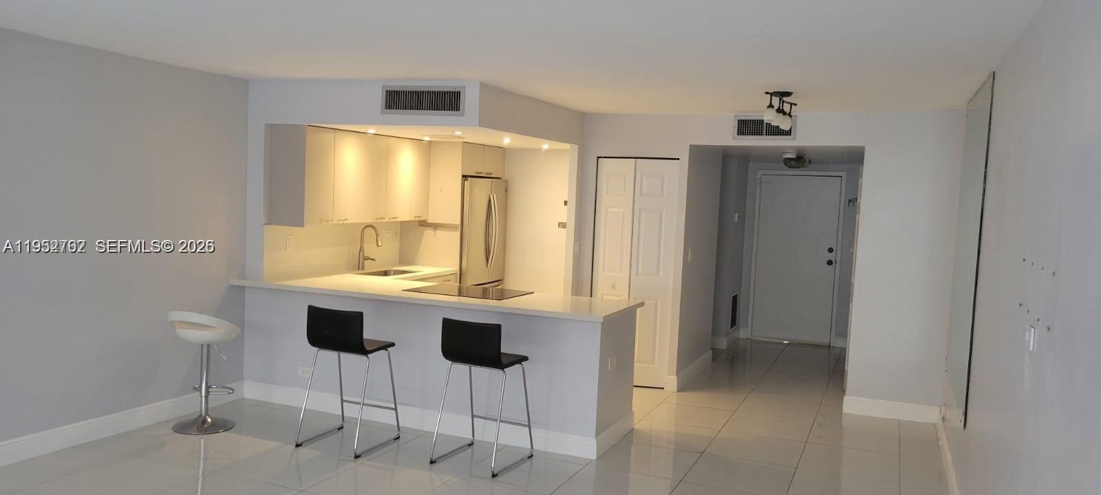 250 174th St #1410 Sunny Isles Beach, FL 33160