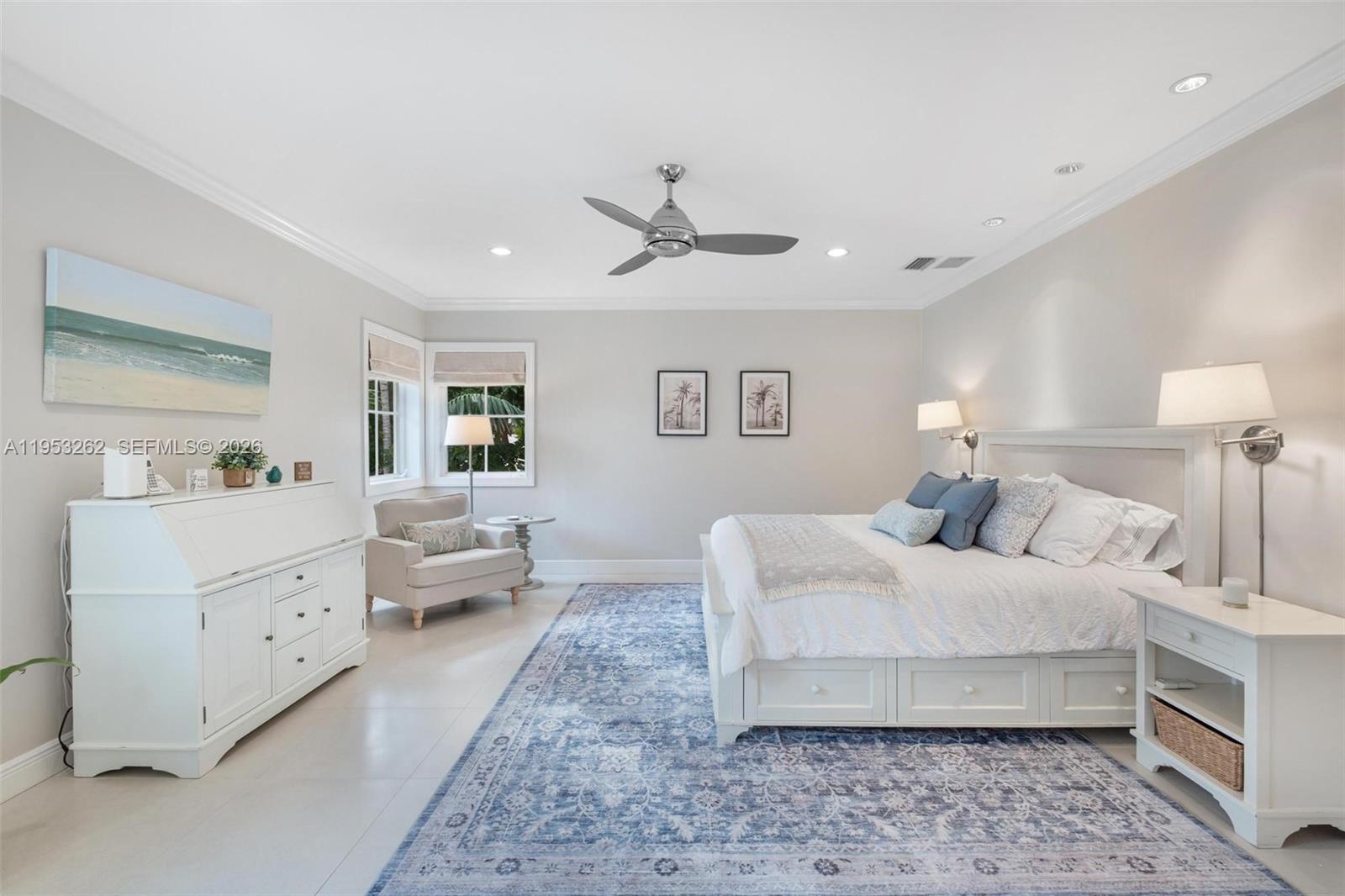 164 W Mashta Dr Key Biscayne, FL 33149