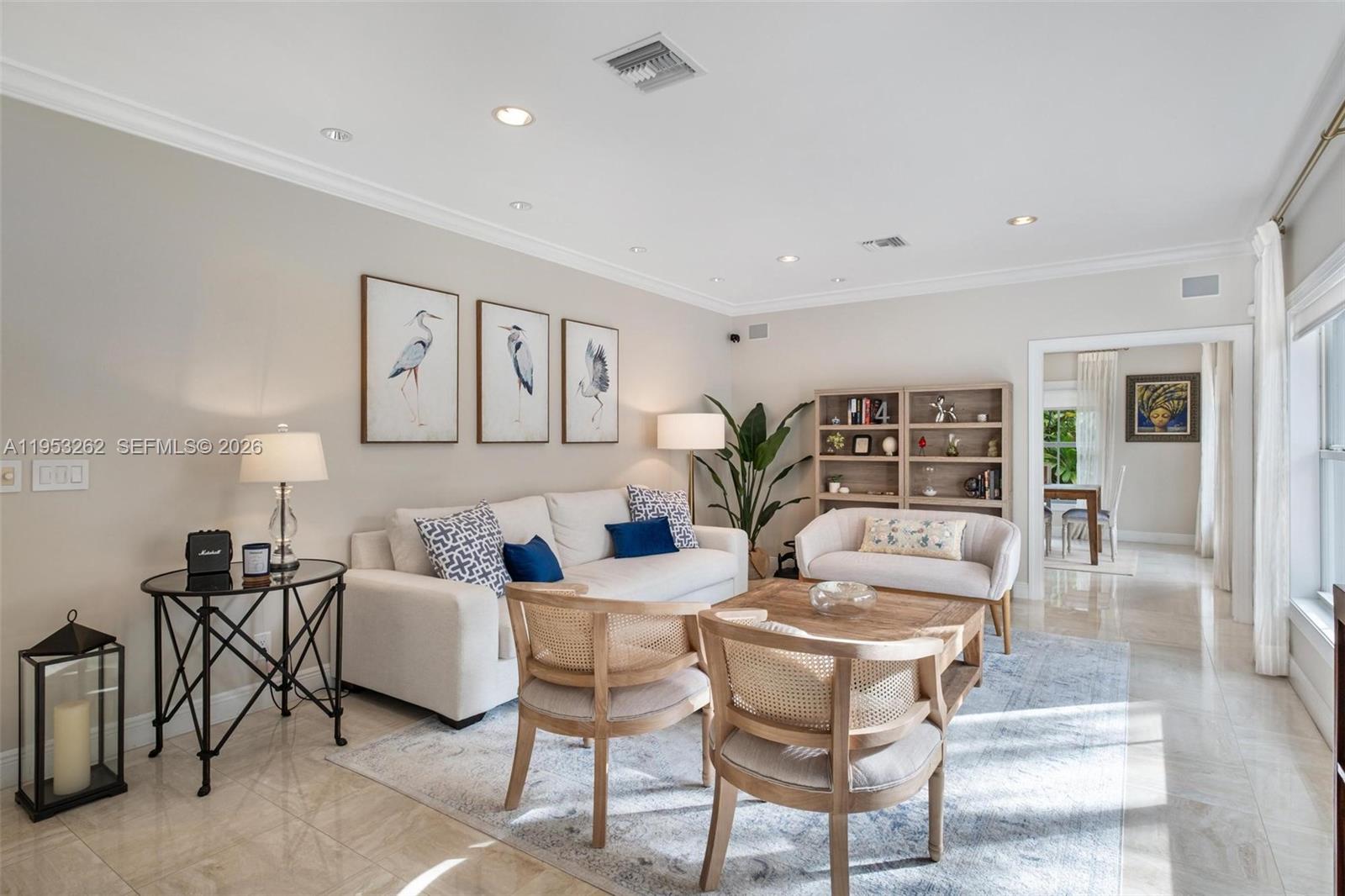 164 W Mashta Dr Key Biscayne, FL 33149