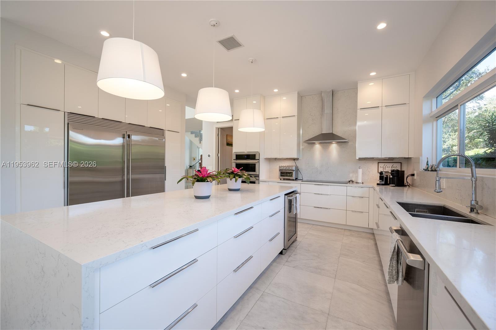 6355 SW 114th St #- Pinecrest, FL 33156