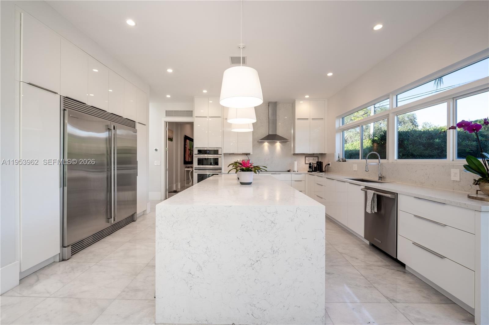 6355 SW 114th St #- Pinecrest, FL 33156