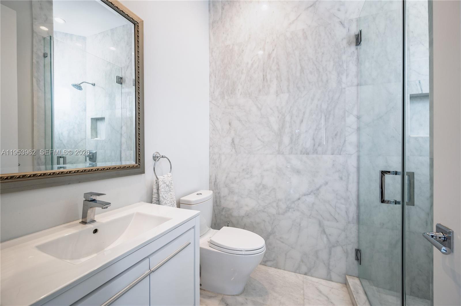 6355 SW 114th St #- Pinecrest, FL 33156