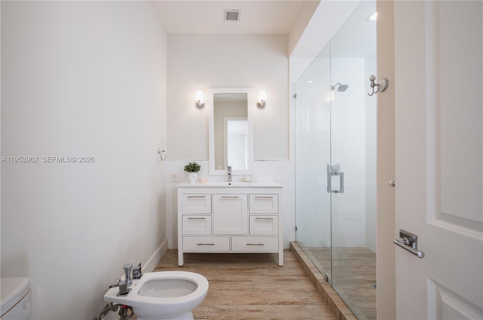 6355 SW 114th St #- Pinecrest, FL 33156