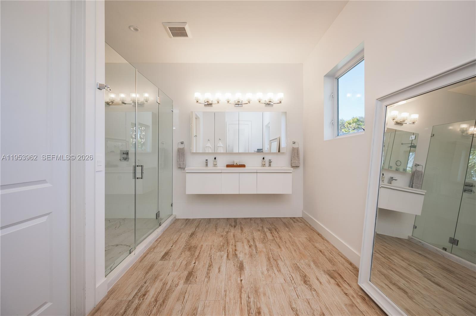 6355 SW 114th St #- Pinecrest, FL 33156